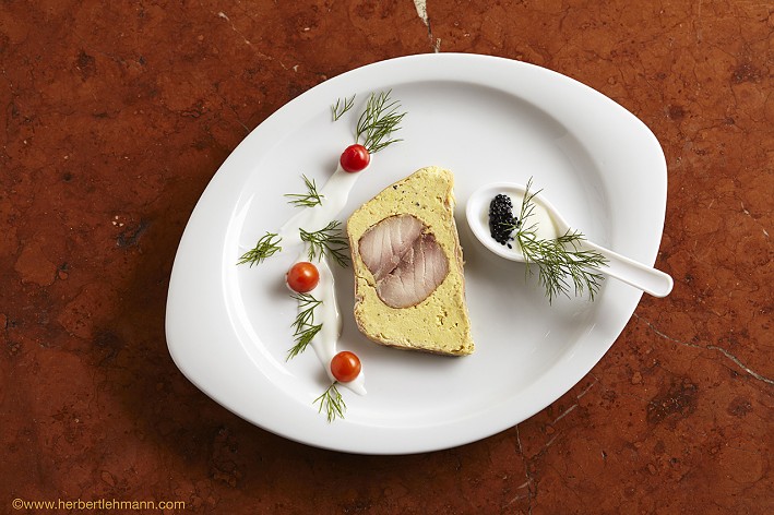 Gasthof Hotel Hohlwegwirt, Hallein Taxach, Terrine vom geräucherten Stör mit Currymayonnaise